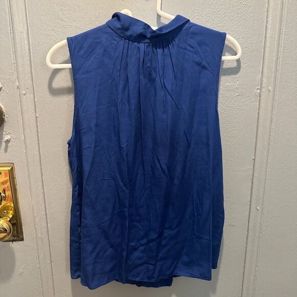 Blue sleevless tie-back shell shirt - Picture 2 of 5